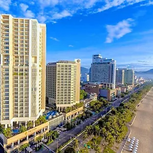 Rozy's Cozy Beachfront 아파트 나트랑