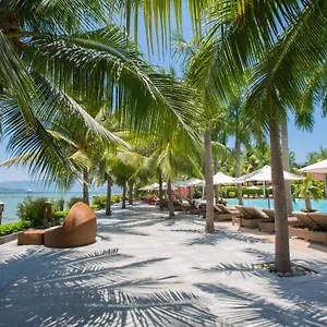 ***** Resort Diamond Bay & Vietnam
